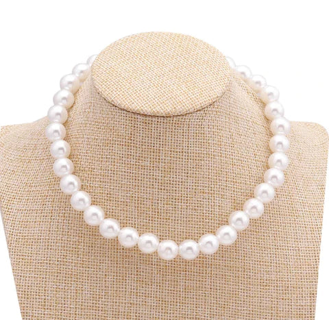 Elegant Pearl Necklace